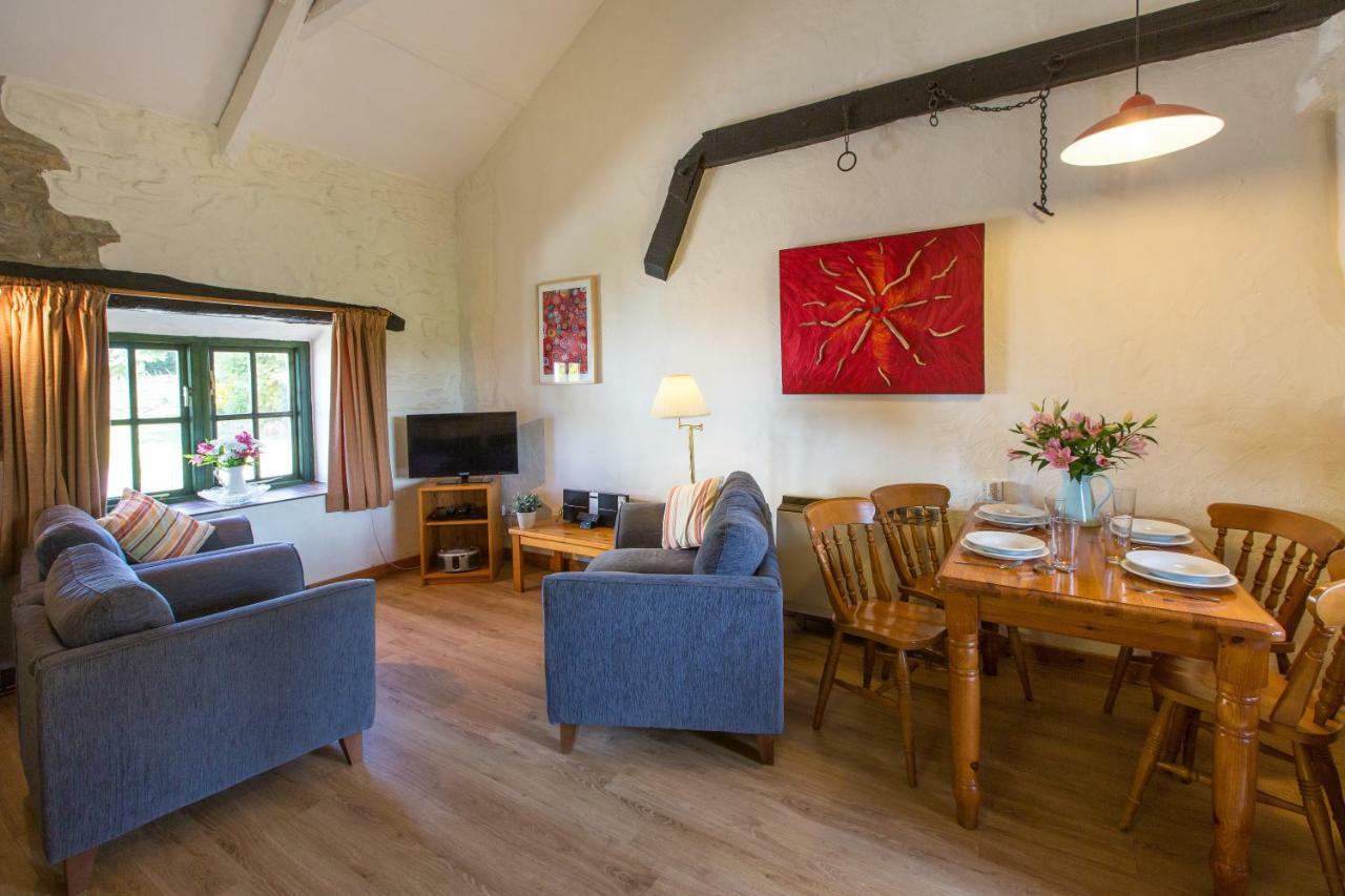 Cwm Connell Coastal Cottages Moylgrove Dış mekan fotoğraf